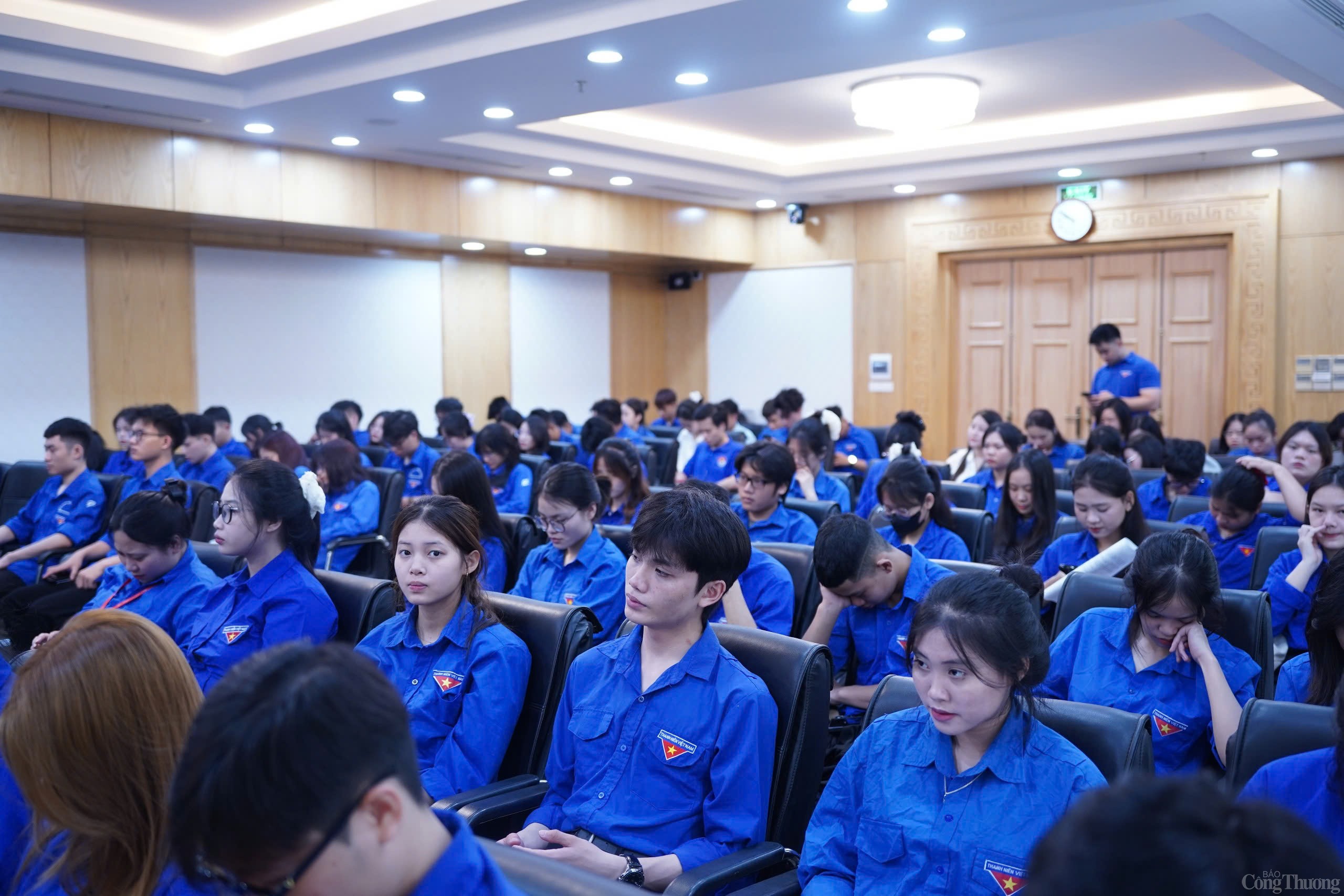 tọa đàm Thanh niên ngành Công Thương: 74 năm phát triển và định hướng tương lai tọa đàm Thanh niên ngành Công Thương: 74 năm phát triển và định hướng tương lai