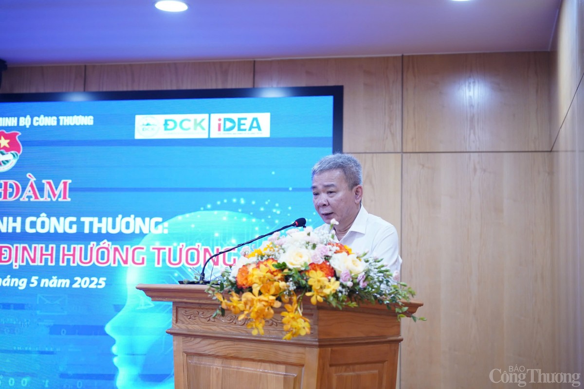 nhà báo Nguyễn Tiến Cường - Phó Tổng Biên tập Báo Công Thương nhà báo Nguyễn Tiến Cường - Phó Tổng Biên tập Báo Công Thương