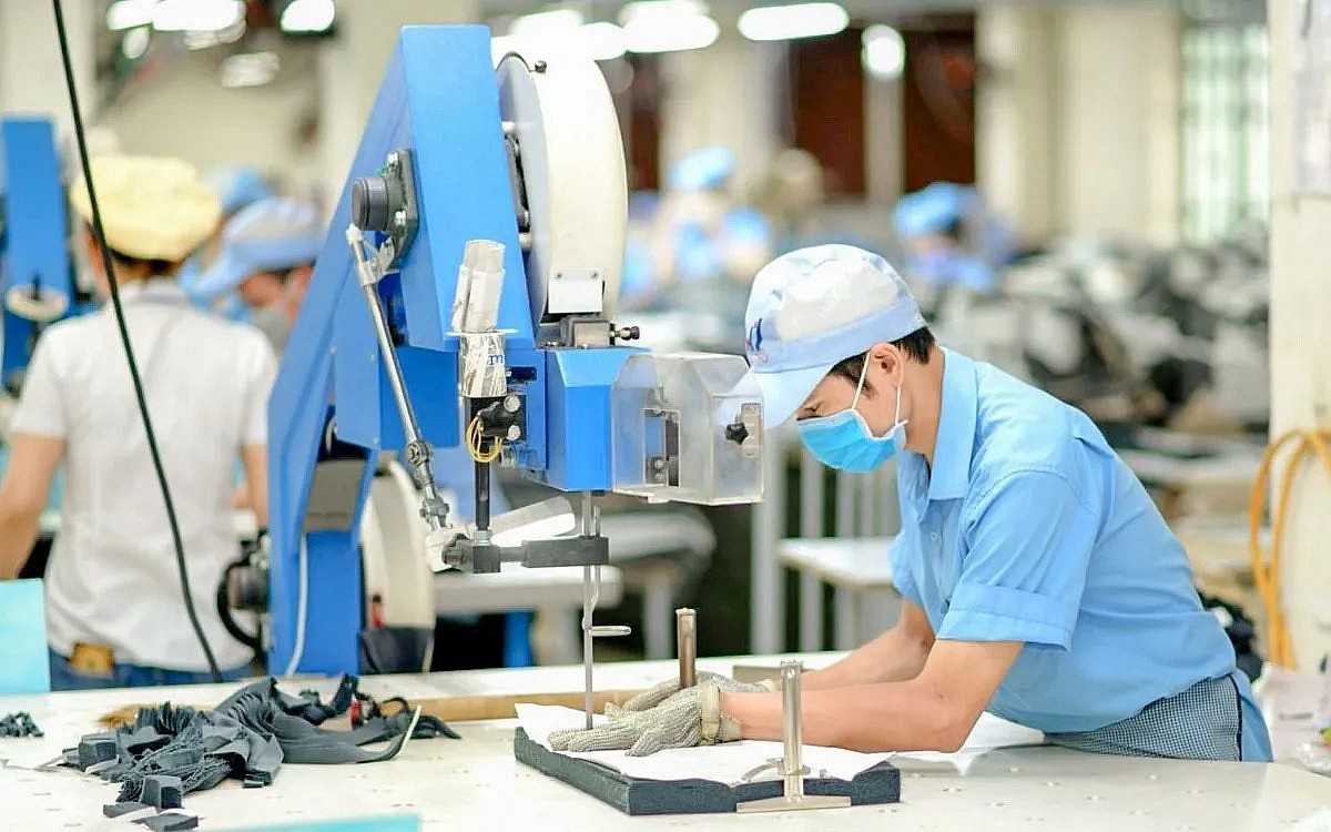 Thủ tướng yêu cầu Tiếp tục đẩy mạnh cải cách thể chế, thúc đẩy đối thoại công - tư và cải thiện hiệu quả thực thi chính sách để đáp ứng kỳ vọng của doanh nghiệp. Ảnh minh họa