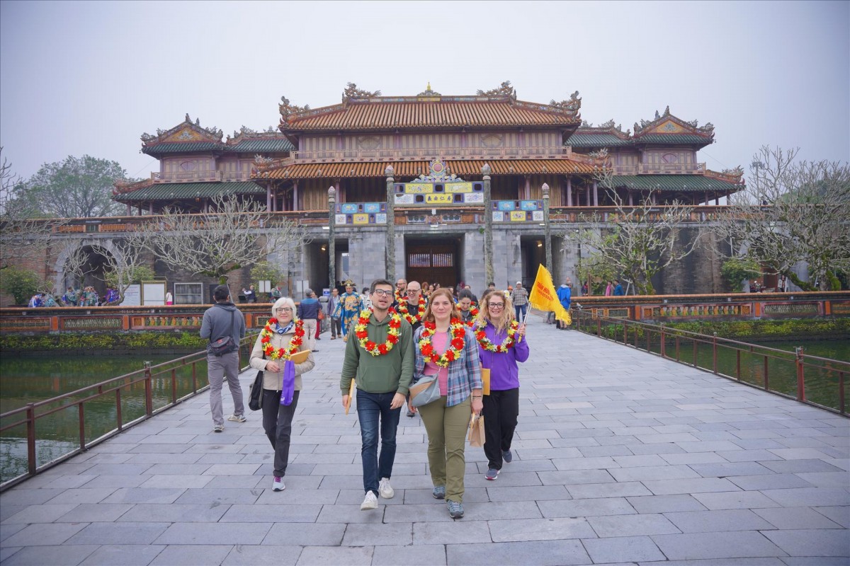 Khách du lịch quốc tế tại Việt Nam. Ảnh: TTXVN