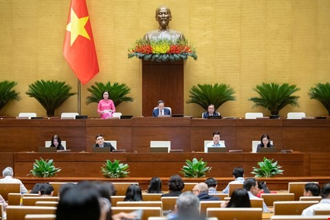 Toàn cảnh phiên họp sáng 10/5