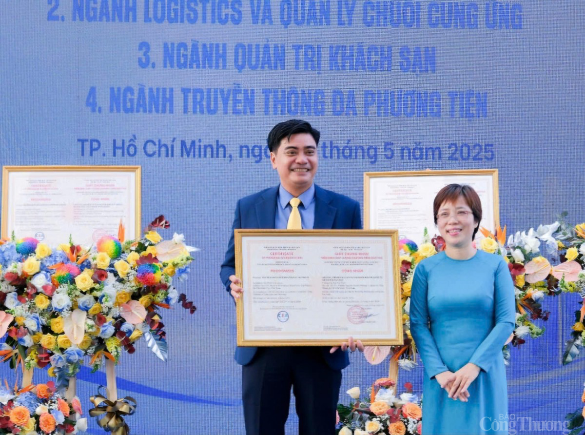 Trường Đại học Gia Định đón nhận kiểm định bốn ngành học Trường Đại học Gia Định đón nhận kiểm định bốn ngành học