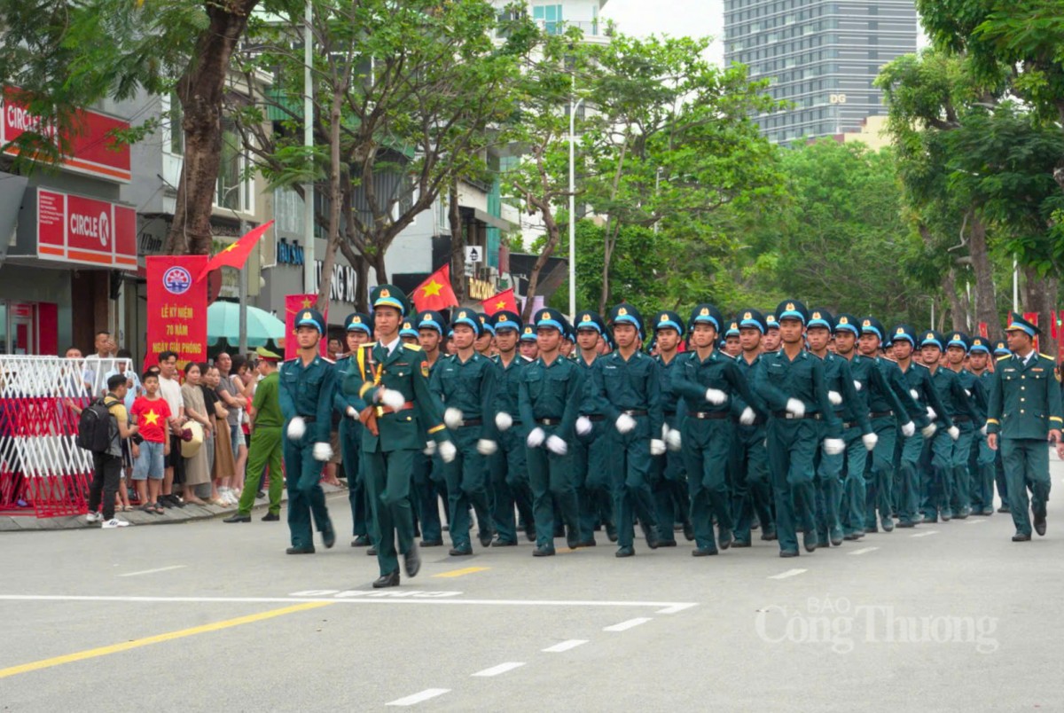Hải Phòng: Tổng duyệt diễubinh,diễuhành quymôlớn hướngtới kỷniệm70năm NgàyGiảiphóng thành phố