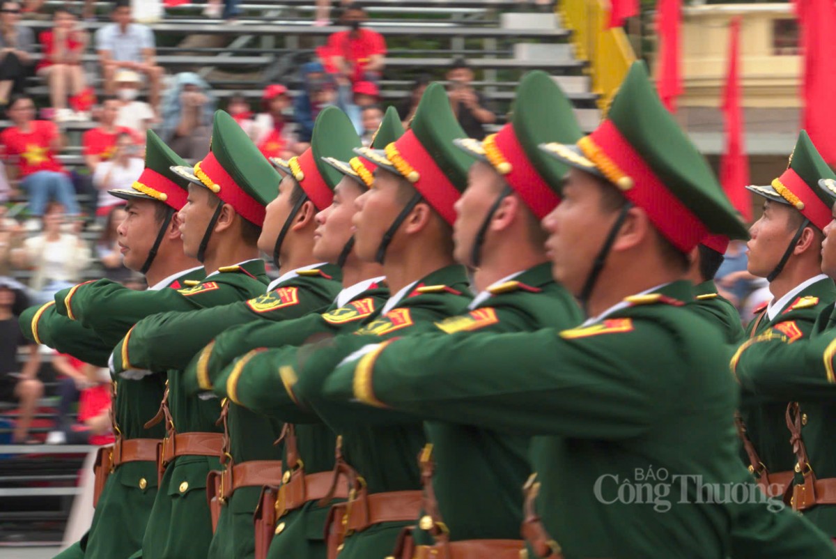Hải Phòng: Tổng duyệt diễubinh,diễuhành quymôlớn hướngtới kỷniệm70năm NgàyGiảiphóng thành phố