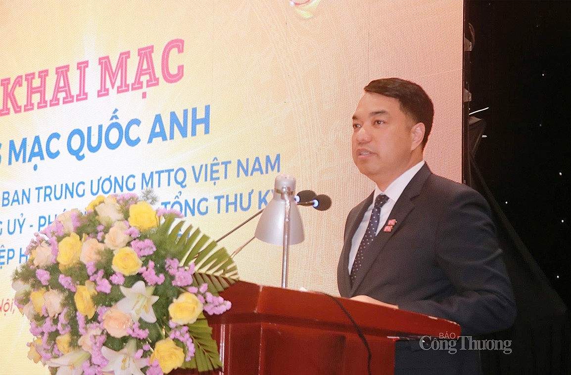 TS. Mạc Quốc Anh - Phó Chủ tịch, Tổng Thư ký Hiệp hội Doanh nghiệp nhỏ và vừa TP. Hà Nội phát biểu tại Tọa đàm