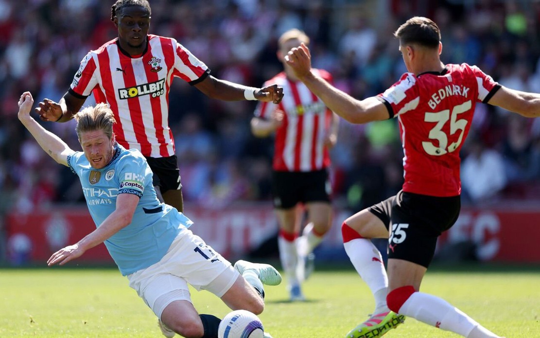 Kết quả bóng đá ngày 10/5: Man City hòa thất vọng