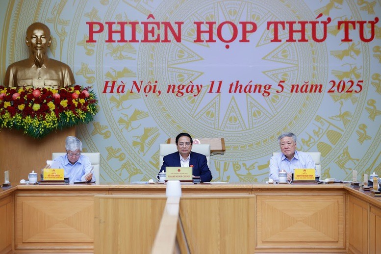 Phiên họp thứ 4 Ban Chỉ đạo Trung ương triển khai xóa nhà tạm, nhà dột nát trên phạm vi cả nước diễn ra sáng 11/5 - Ảnh: VGP/Nhật Bắc