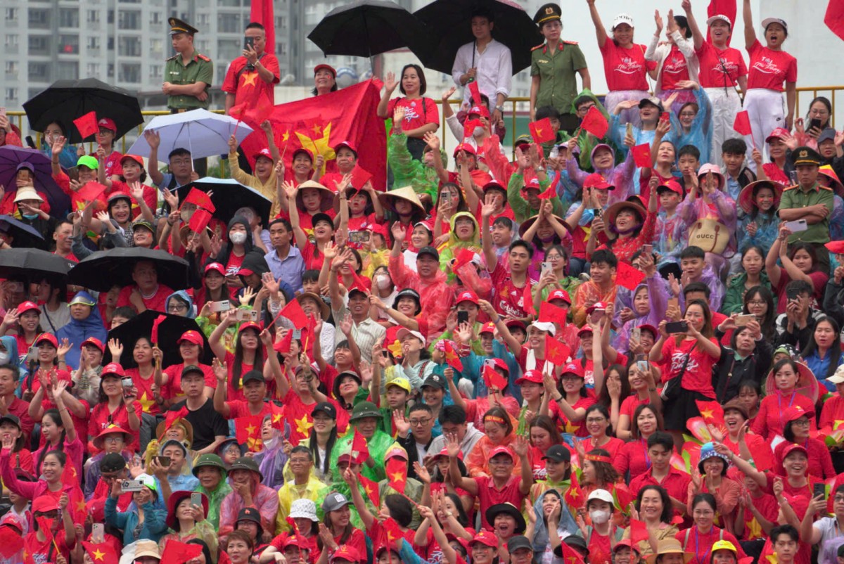 Toàn cảnh lễ diễuhành kỷ niệm 70 năm ngàyGiảiphóng Hải Phòng