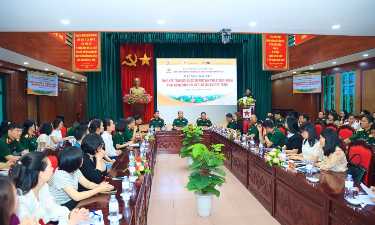 Lễ tổng kết, trao giải giải Cuộc thi ‘Bảo vệ nền tảng tư tưởng của Đảng trong tình hình mới’ lần thứ 4 (2024-2025)  Lễ tổng kết, trao giải giải Cuộc thi ‘Bảo vệ nền tảng tư tưởng của Đảng trong tình hình mới’ lần thứ 4 (2024-2025)