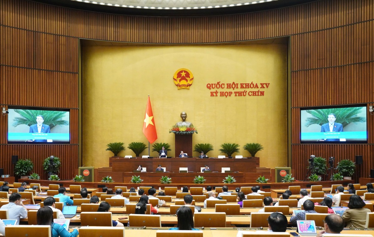 Quốc hội nghe trình bày Tờ trình dự thảo Nghị quyết của Quốc hội về kéo dài thời hạn miễn thuế sử dụng đất nông nghiệp Quốc hội nghe trình bày Tờ trình dự thảo Nghị quyết của Quốc hội về kéo dài thời hạn miễn thuế sử dụng đất nông nghiệp