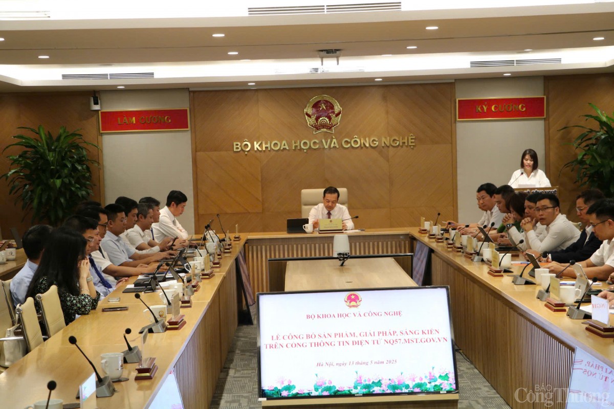 Cầu nối đưa giải pháp chuyển đổi số vào thực tiễn Cầu nối đưa giải pháp chuyển đổi số vào thực tiễn