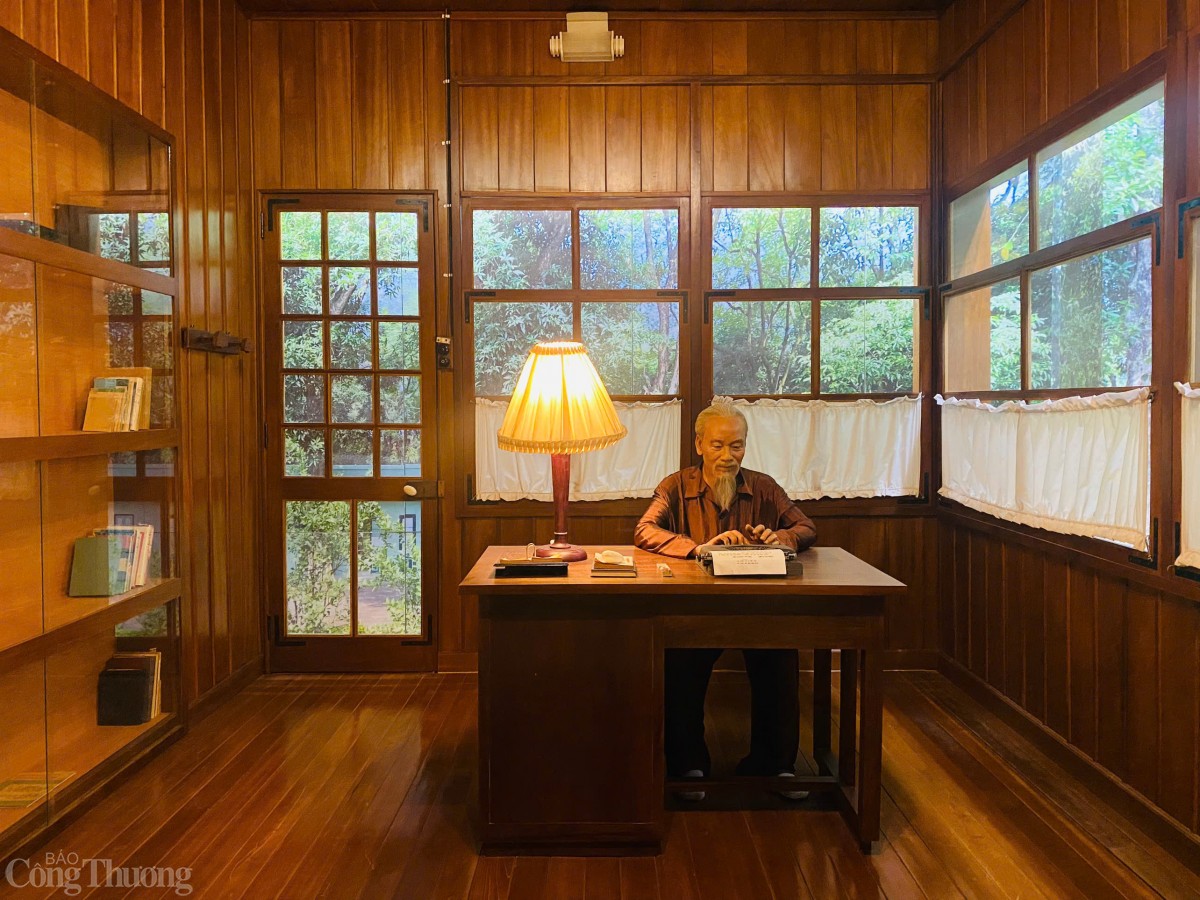 Những hiện vật vô giá về Chủ tịch Hồ Chí Minh