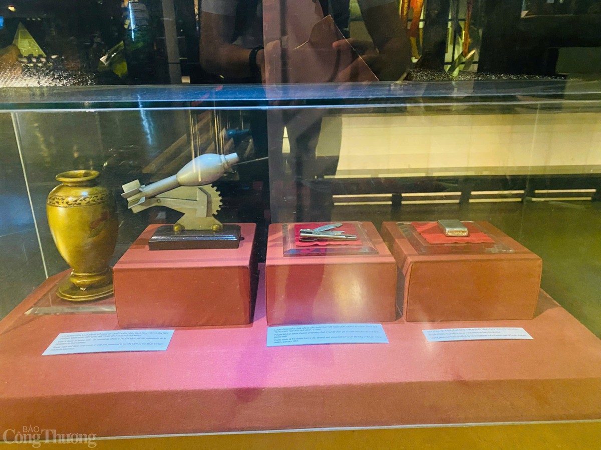 Những hiện vật vô giá về Chủ tịch Hồ Chí Minh