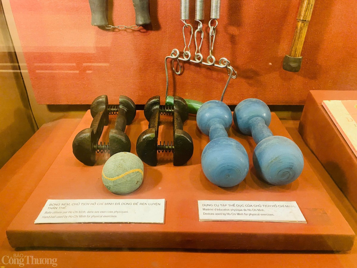 Những hiện vật vô giá về Chủ tịch Hồ Chí Minh