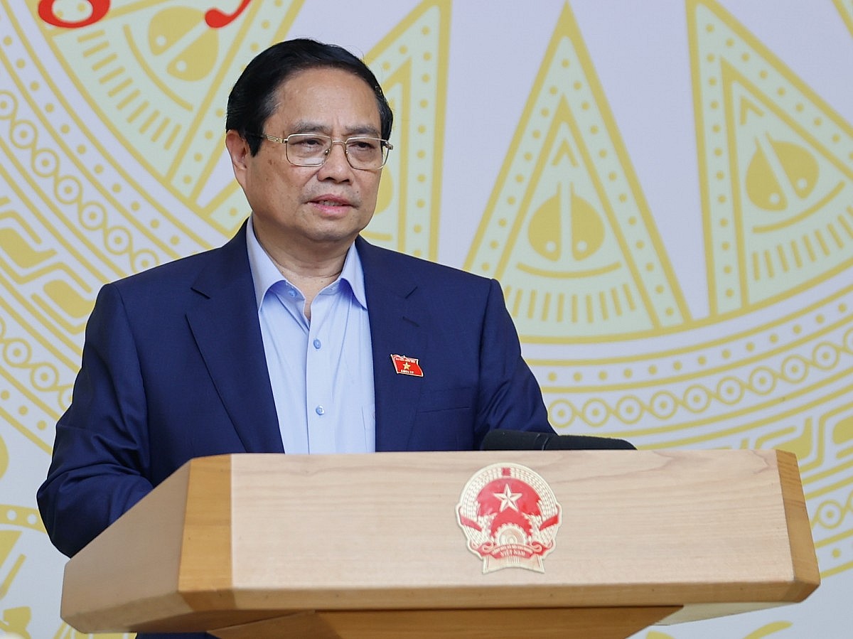 Thủ tướng Phạm Minh Chính chủ trì làm việc với các bộ, ngành, cơ quan Trung ương để đánh giá về công tác chống buôn lậu, gian lận thương mại, hàng giả những tháng đầu năm 2025 và phương hướng, nhiệm vụ thời gian tới - Ảnh: VGP/Nhật Bắc Thủ tướng Phạm Minh Chính chủ trì làm việc với các bộ, ngành, cơ quan Trung ương để đánh giá về công tác chống buôn lậu, gian lận thương mại, hàng giả những tháng đầu năm 2025 và phương hướng, nhiệm vụ thời gian tới - Ảnh: VGP/Nhật Bắc