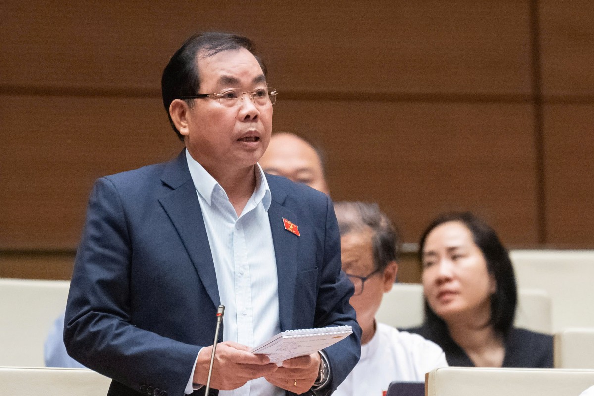 NGuyễn Quang Huân NGuyễn Quang Huân