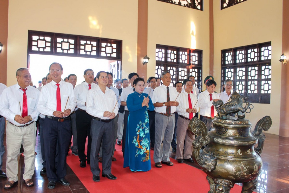 Sóc Trăng: Ngôi đền thiêng thờ Bác giữa lòng Cù Lao Dung