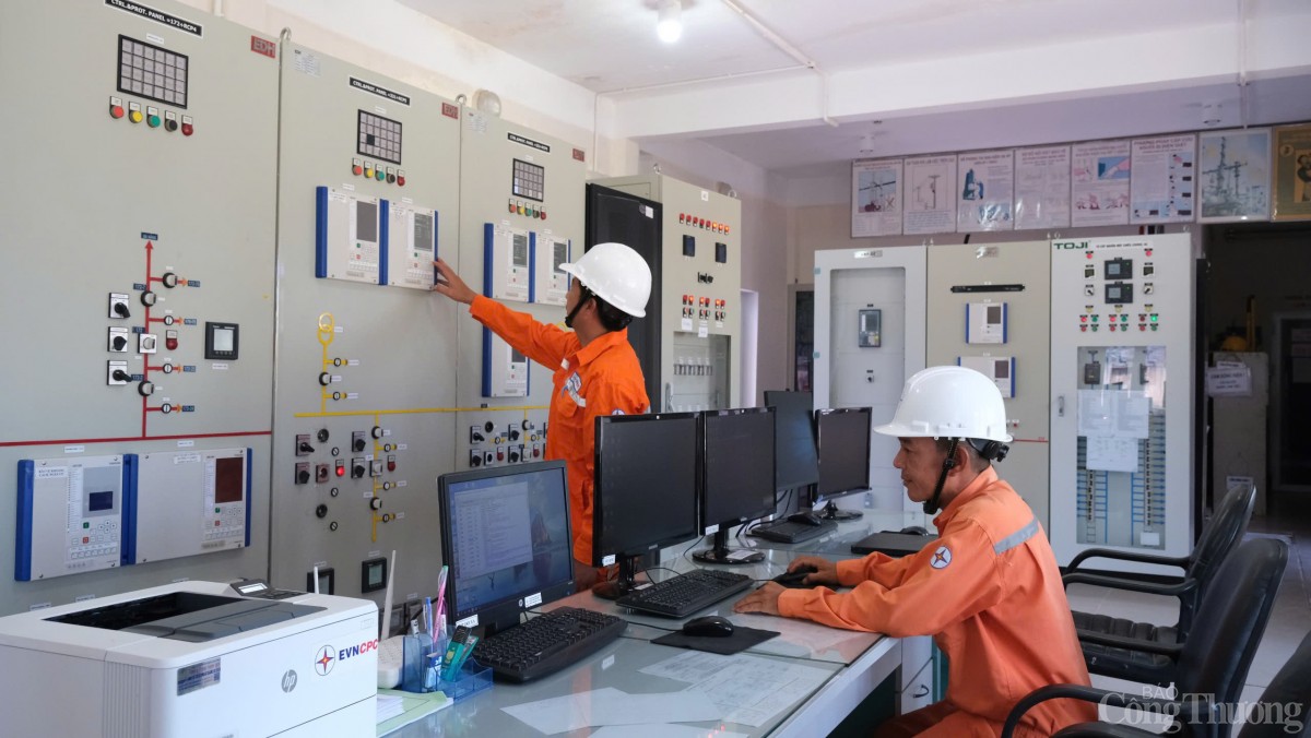 EVNCPC là đơn vị đi đầu trong ứng dụng chuyển đổi số vào sản xuất kinh doanh và chăm sóc khách hàng EVNCPC là đơn vị đi đầu trong ứng dụng chuyển đổi số vào sản xuất kinh doanh và chăm sóc khách hàng