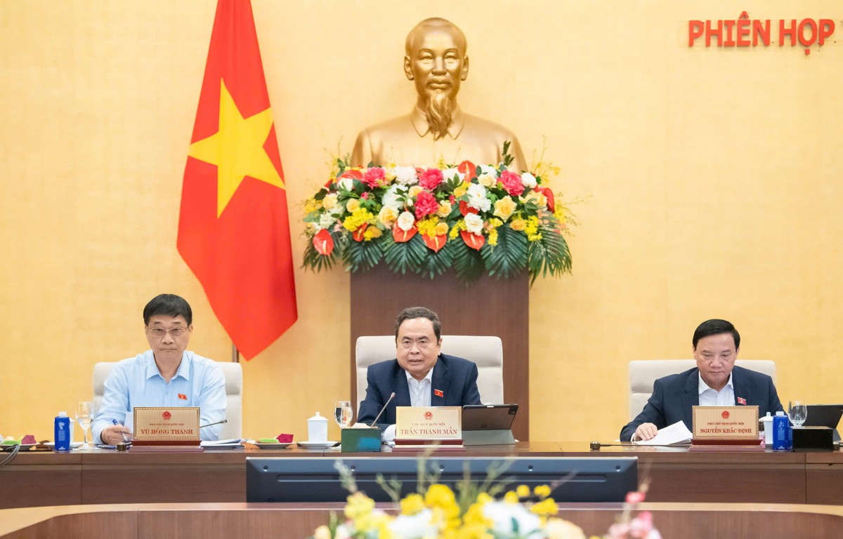 Phiền họp thường vụ Phiền họp thường vụ