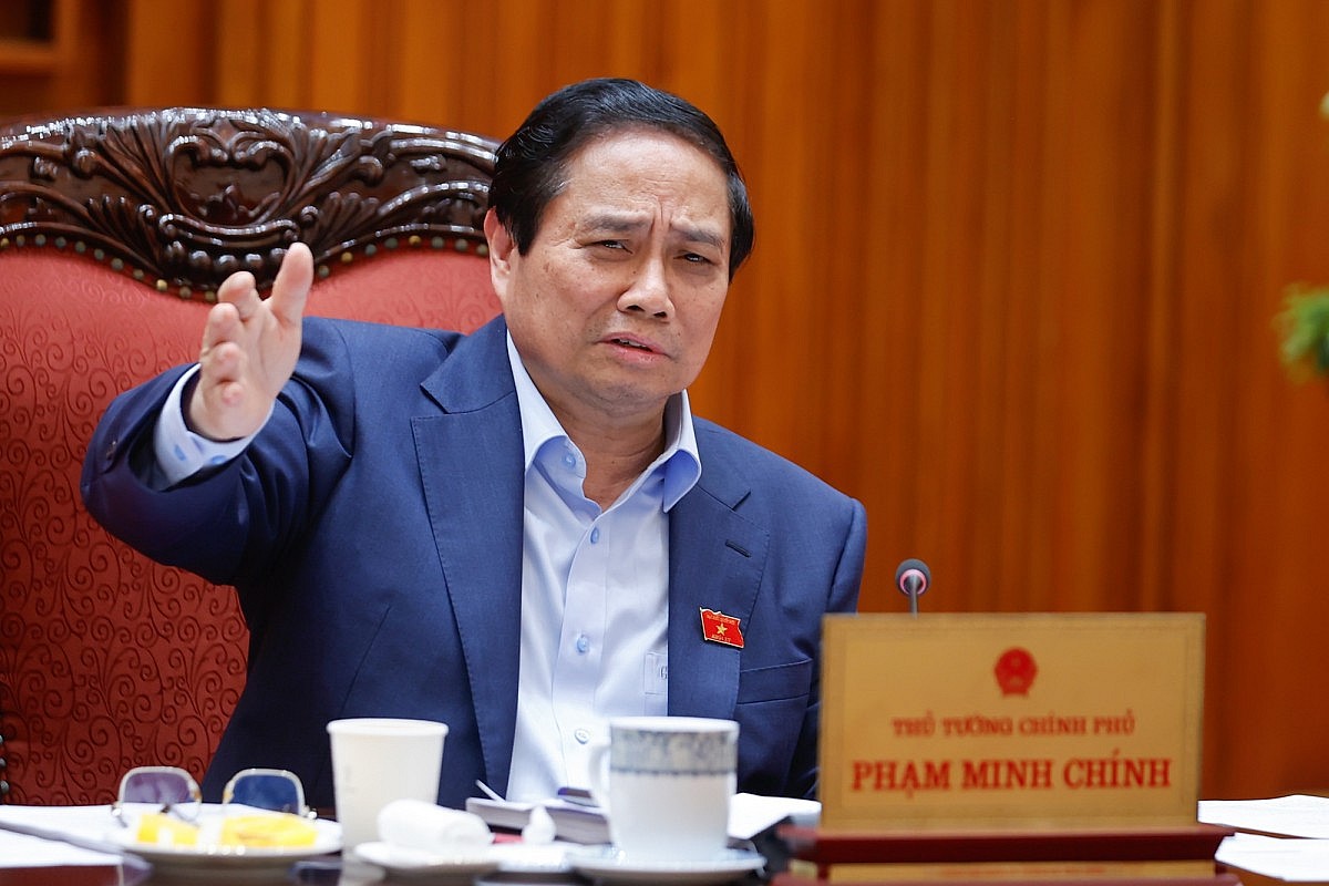 Thủ tướng Phạm Minh Chính yêu cầu các bộ cần rà soát, phân cấp, phân quyền hơn nữa cho địa phương. Ảnh: VGP/Nhật Bắc