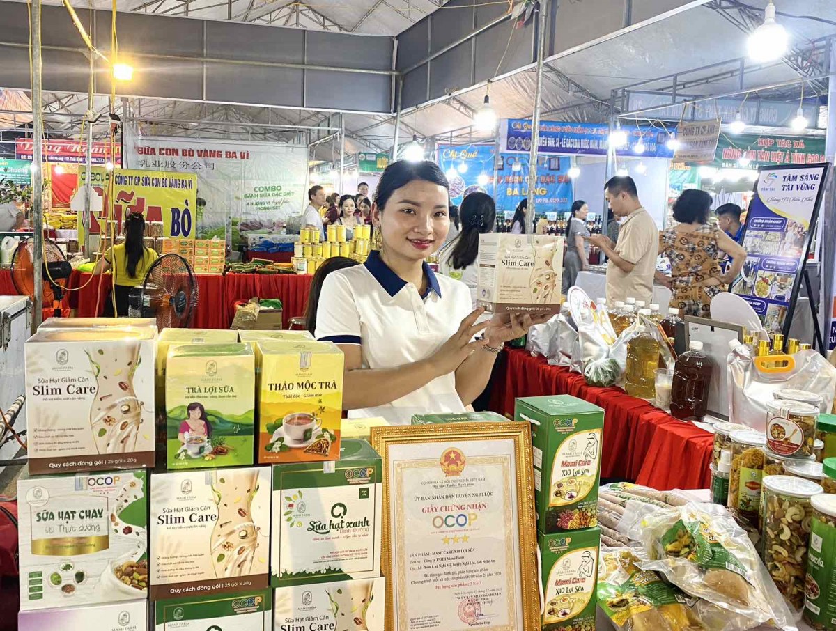 Nghệ An: Khai mạc Hội chợ kết nối sản phẩm ba miền