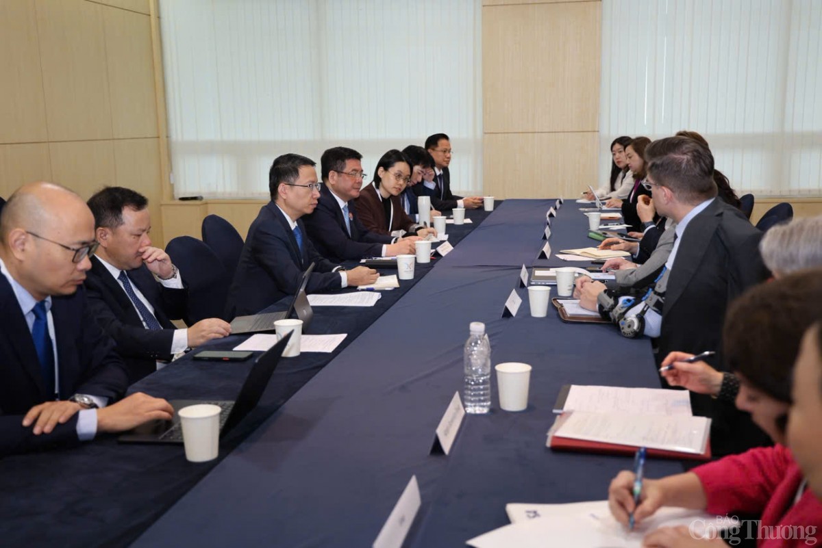 Bộ trưởng Nguyễn Hồng Diên dự Hội nghị Bộ trưởng thương mại APEC 2025 với chuỗi hoạt động liên tục Bộ trưởng Nguyễn Hồng Diên dự Hội nghị Bộ trưởng thương mại APEC 2025 với chuỗi hoạt động liên tục