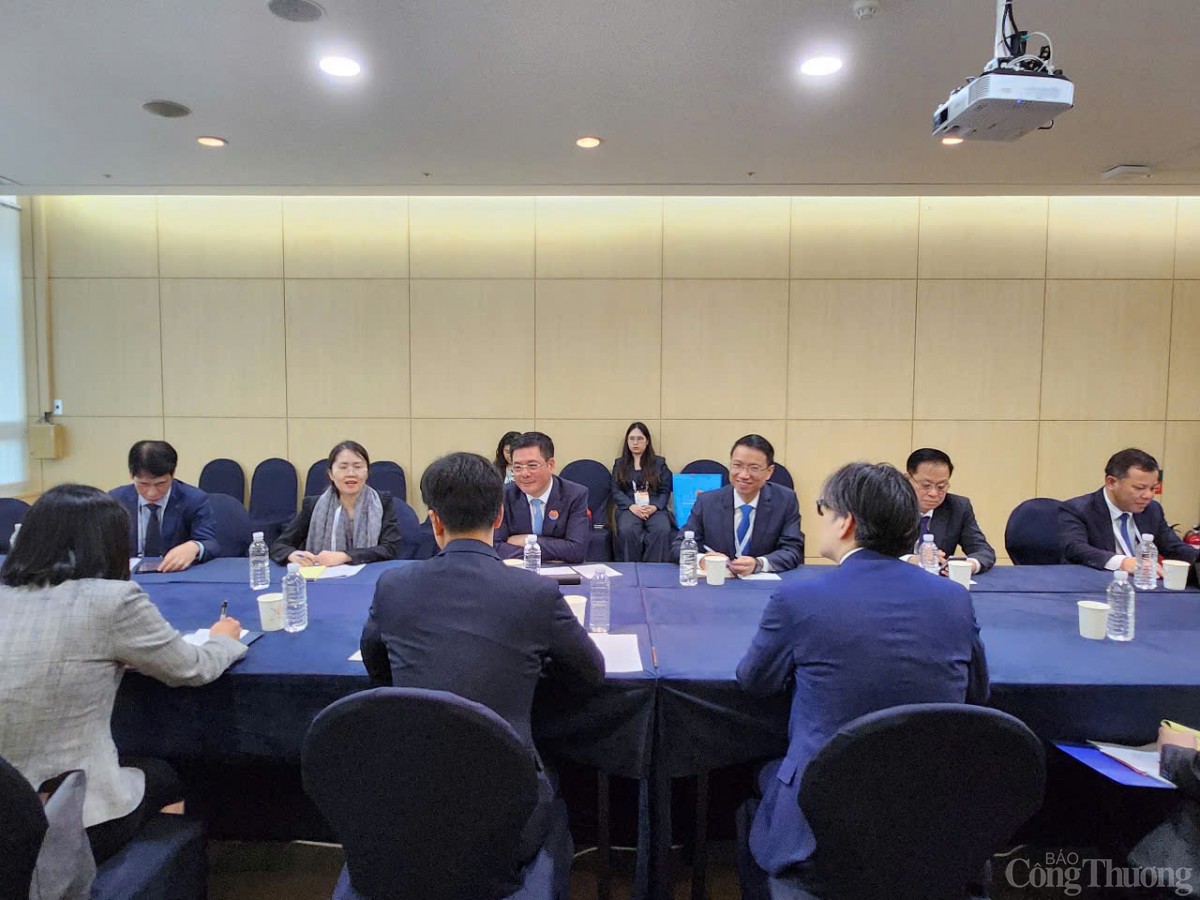 Bộ trưởng Nguyễn Hồng Diên dự Hội nghị Bộ trưởng thương mại APEC 2025 với chuỗi hoạt động liên tục Bộ trưởng Nguyễn Hồng Diên dự Hội nghị Bộ trưởng thương mại APEC 2025 với chuỗi hoạt động liên tục