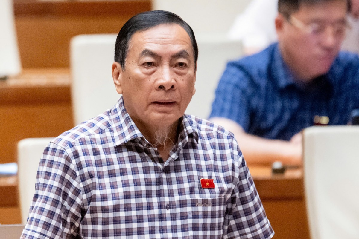 Đại biểu Phạm Văn Hòa (Đoàn Đồng Tháp) 