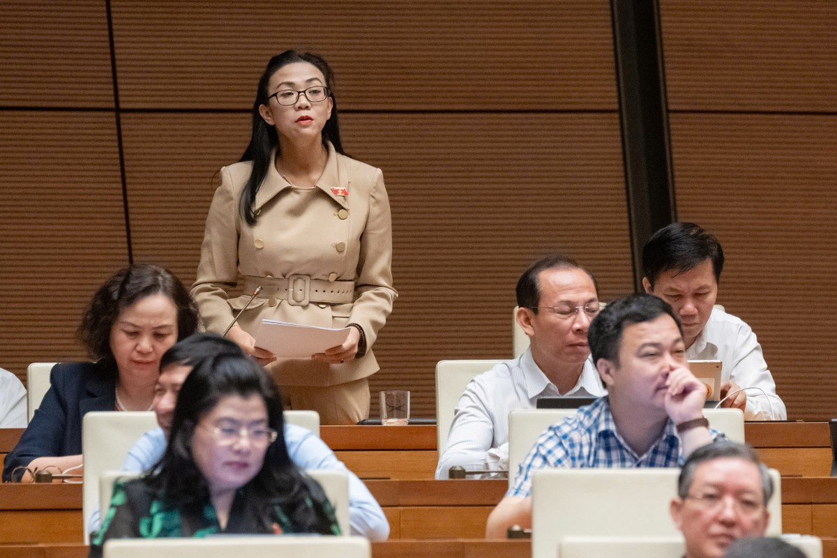 Đại biểu Trịnh Thị Tú Anh - Đoàn ĐBQH tỉnh Lâm Đồng Đại biểu Trịnh Thị Tú Anh - Đoàn ĐBQH tỉnh Lâm Đồng