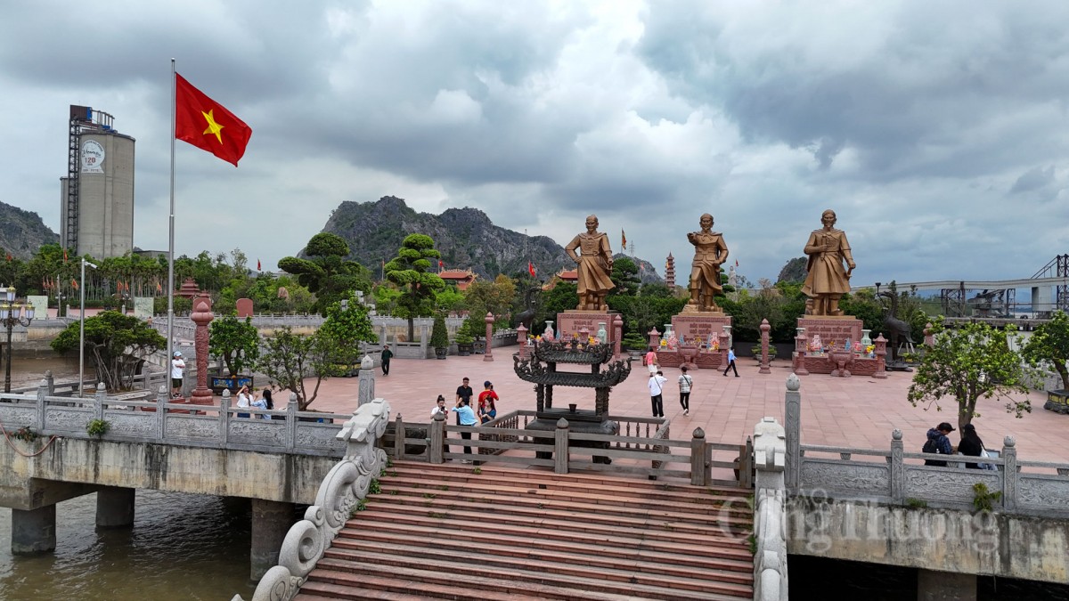 Bạch Đằng Giang tái hiện 3 trận thủy chiến lừng danh