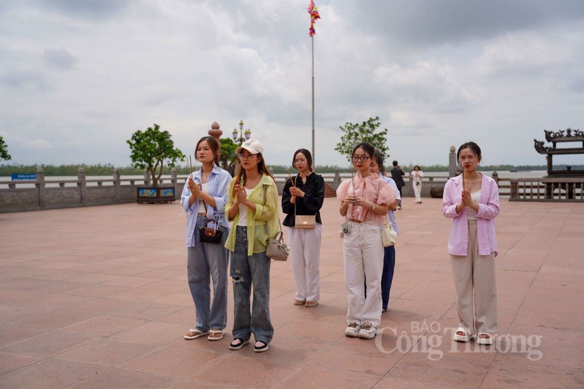 Bạch Đằng Giang tái hiện 3 trận thủy chiến lừng danh