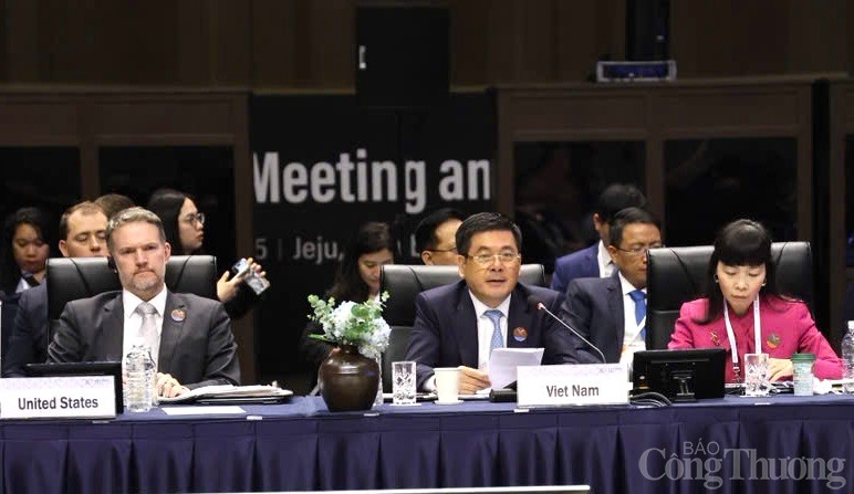 Bộ trưởng Nguyễn Hồng Diên nhấn mạnh vai trò của APEC Bộ trưởng Nguyễn Hồng Diên nhấn mạnh vai trò của APEC