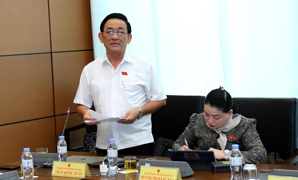 Đại biểu Trần Quốc Tuấn (Trà Vinh) Đại biểu Trần Quốc Tuấn (Trà Vinh)