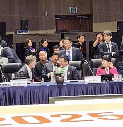 Bộ trưởng Nguyễn Hồng Diên chia sẻ quan điểm về AI và thương mại tại APEC 2025 Bộ trưởng Nguyễn Hồng Diên chia sẻ quan điểm về AI và thương mại tại APEC 2025