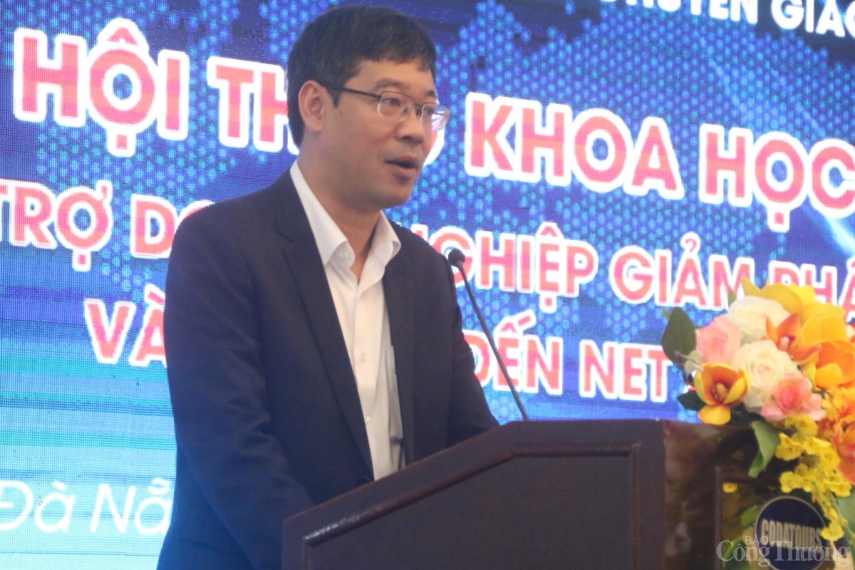 Ông Lê Sơn Phong – Phó Giám đốc Sở Khoa học và Công nghệ TP. Đà Nẵng phát biểu tại hội thảo Ông Lê Sơn Phong – Phó Giám đốc Sở Khoa học và Công nghệ TP. Đà Nẵng phát biểu tại hội thảo