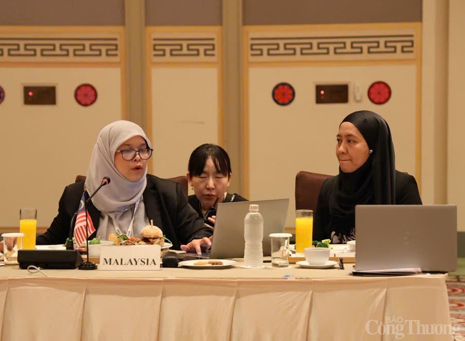 Chùm ảnh: Các hoạt động của Bộ trưởng Nguyễn Hồng Diên tại Hội nghị Bộ trưởng Thương mại APEC 2025