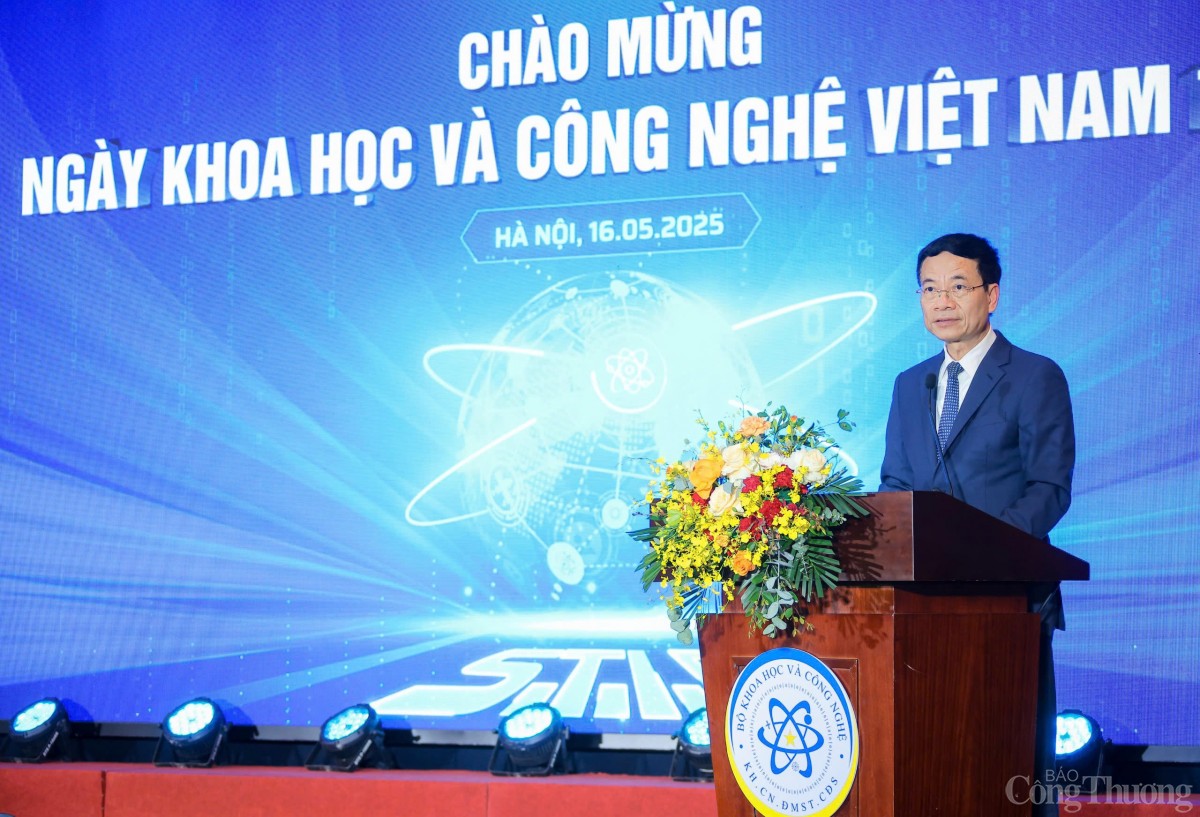 Bộ trưởng Bộ KH&CN Nguyễn Mạnh Hùng Bộ trưởng Bộ KH&CN Nguyễn Mạnh Hùng