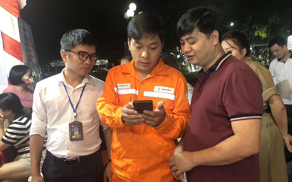 Bước tiến mạnh trong chuyển đổi số ngành Công Thương Yên Bái Bước tiến mạnh trong chuyển đổi số ngành Công Thương Yên Bái