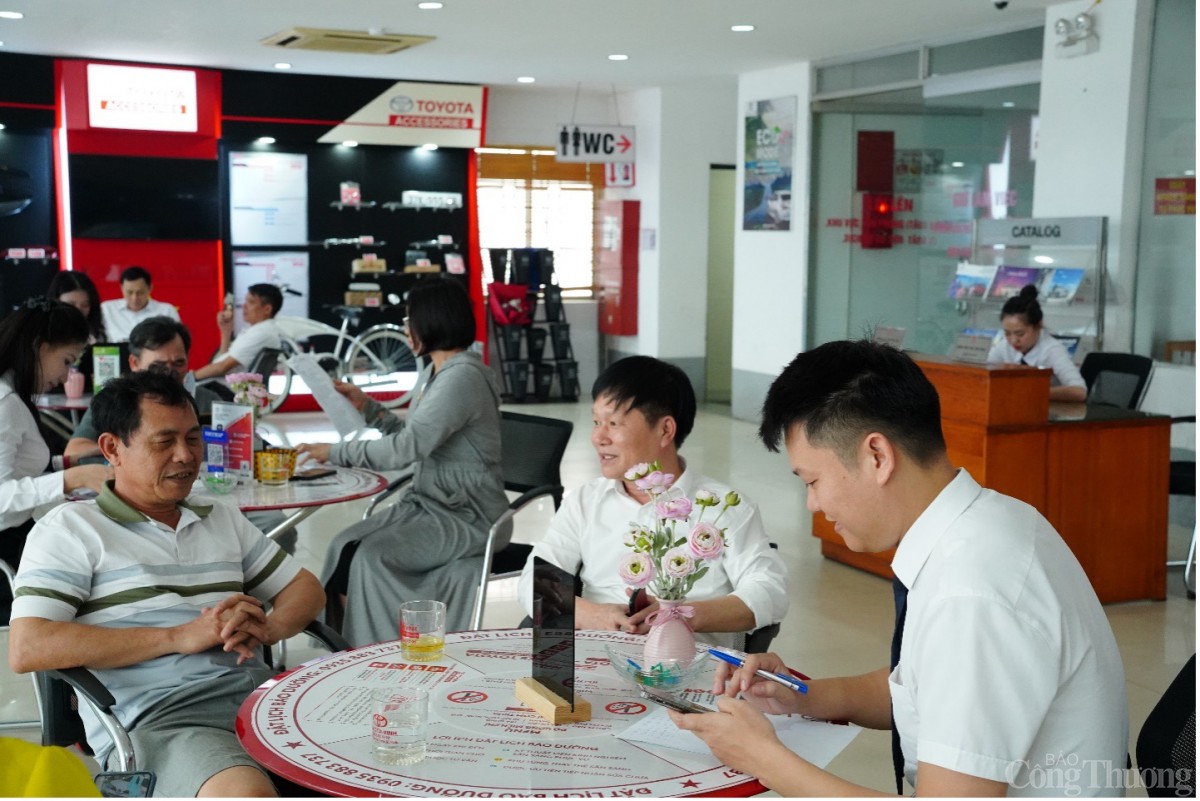 Với dịch vụ tận tâm và chuyên nghiệp, Toyota Vinh luôn là lựa chọn tin cậy của khách hàng