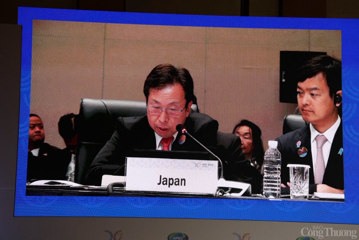 Chùm ảnh: Các hoạt động của Bộ trưởng Nguyễn Hồng Diên tại Hội nghị Bộ trưởng Thương mại APEC 2025