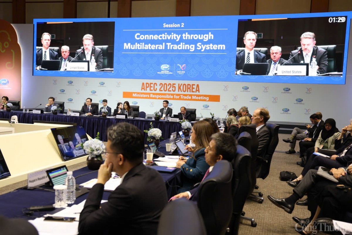 Chùm ảnh: Các hoạt động của Bộ trưởng Nguyễn Hồng Diên tại Hội nghị Bộ trưởng Thương mại APEC 2025