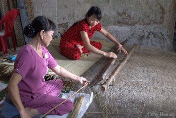 Thái Bình: Chiếu làng nghề ‘lên đời’ nhờ chuyển đổi số