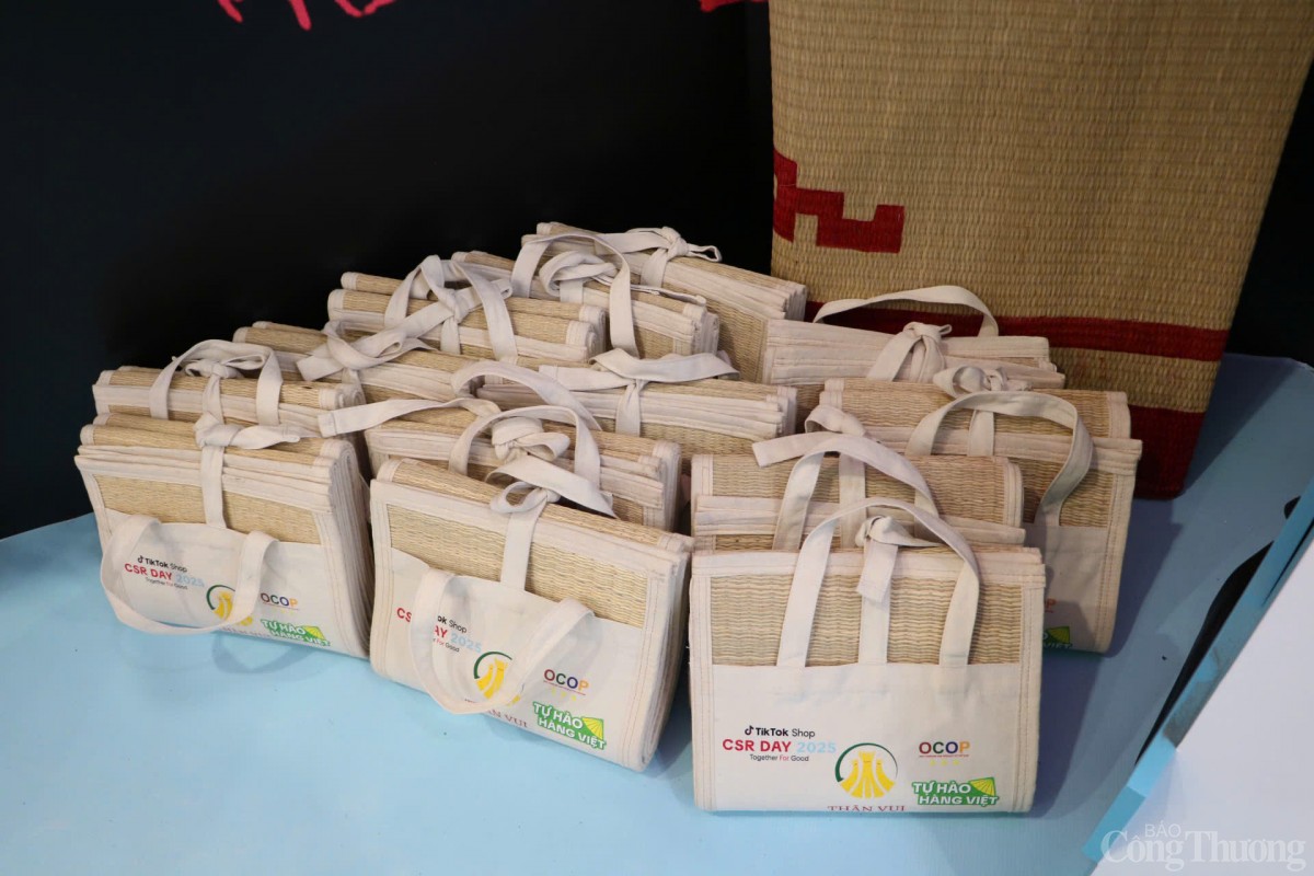 Chiếu làng nghề ‘lên đời’ nhờ chuyển đổi số