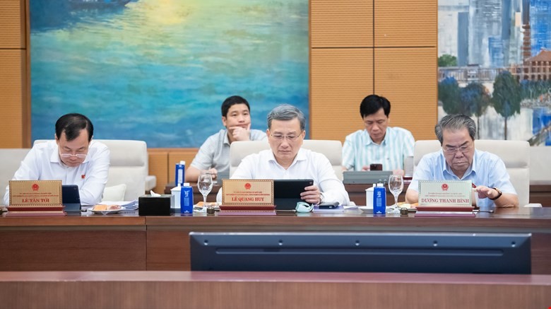 Ủy ban Thường vụ Quốc hội xem xét đầu tư cao tốc Quy Nhơn và Biên Hòa