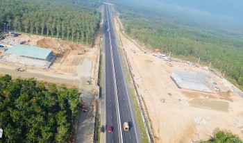 Tiến độ trạm dừng nghỉ ì ạch: Điểm yếu hạ tầng lộ rõ trên cao tốc Bắc - Nam