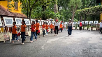 Xúc động khi xem lại những tư liệu quý về Chủ tịch Hồ Chí Minh