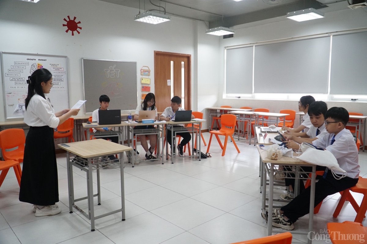 Cuộc thi không chỉ hỗ trợ học sinh hoàn thiện kĩ năng thuyết trình mà còn giúp học sinh cập nhật các kiến thức thời sự, xã hội vào phục vụ việc học