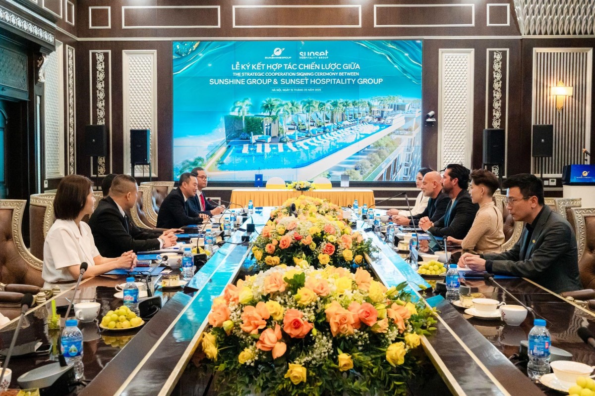 Lãnh đạo Tập đoàn Sunshine kỳ vọng sẽ cùng SHG kiến tạo tổ hợp YAMA trở thành một một điểm đến mang đẳng cấp quốc tế tại Hà Nội Lãnh đạo Tập đoàn Sunshine kỳ vọng sẽ cùng SHG kiến tạo tổ hợp YAMA trở thành một một điểm đến mang đẳng cấp quốc tế tại Hà Nội