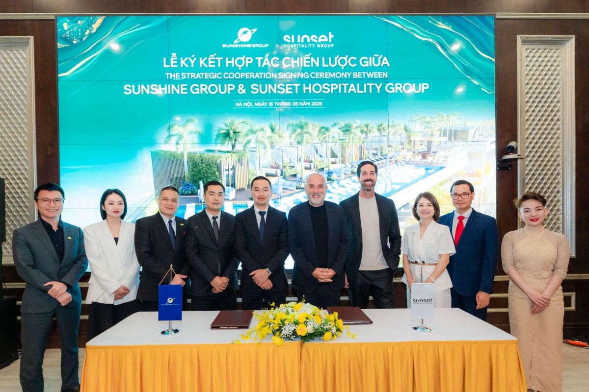 Lễ ký kết hợp tác chiến lược giữa Sunshine Group và Sunset Hospitality Group (SHG) Lễ ký kết hợp tác chiến lược giữa Sunshine Group và Sunset Hospitality Group (SHG)