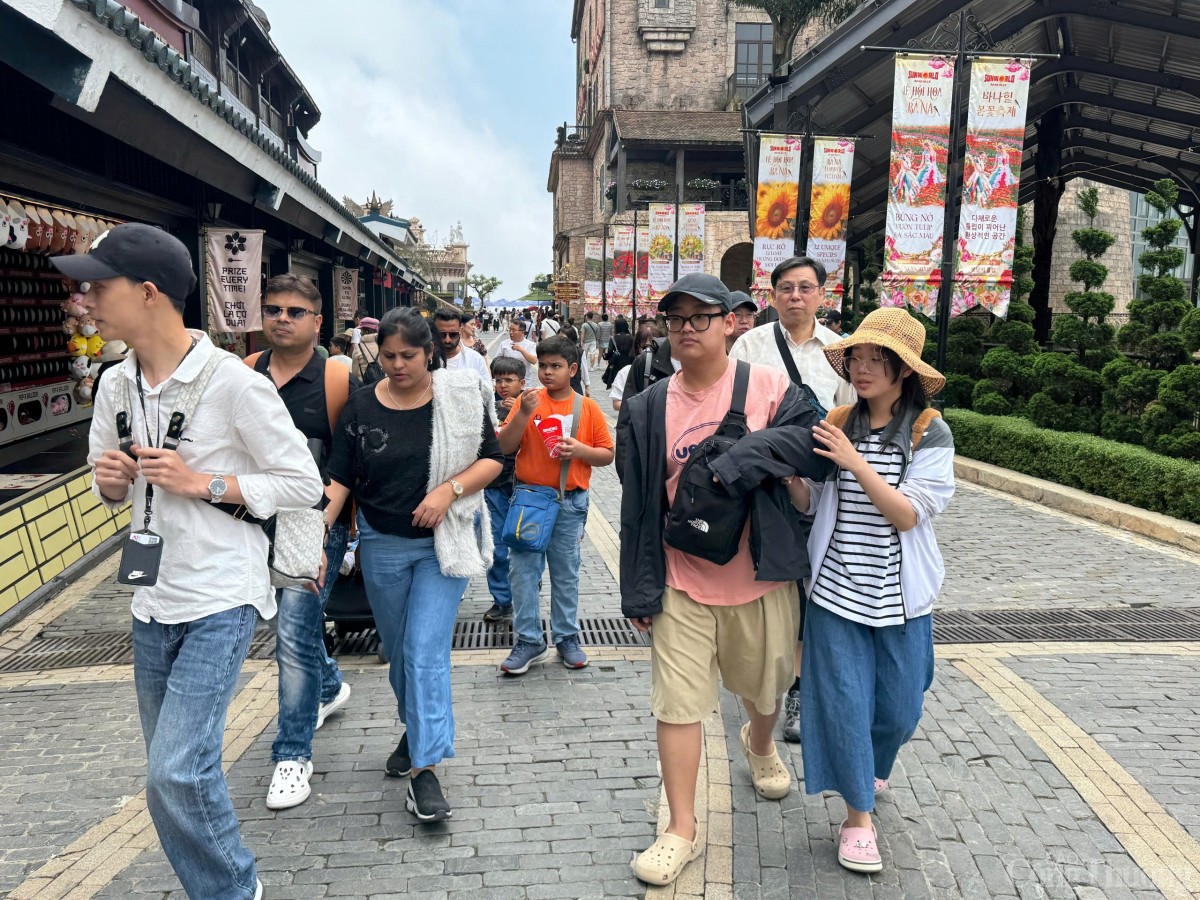 Sở Y tế Đà Nẵng khuyến cáo người dân mang khẩu trang nơi công cộng, hạn chế tập trung nơi đông người để phòng chống dịch Covid 19 Sở Y tế Đà Nẵng khuyến cáo người dân mang khẩu trang nơi công cộng, hạn chế tập trung nơi đông người để phòng chống dịch Covid 19